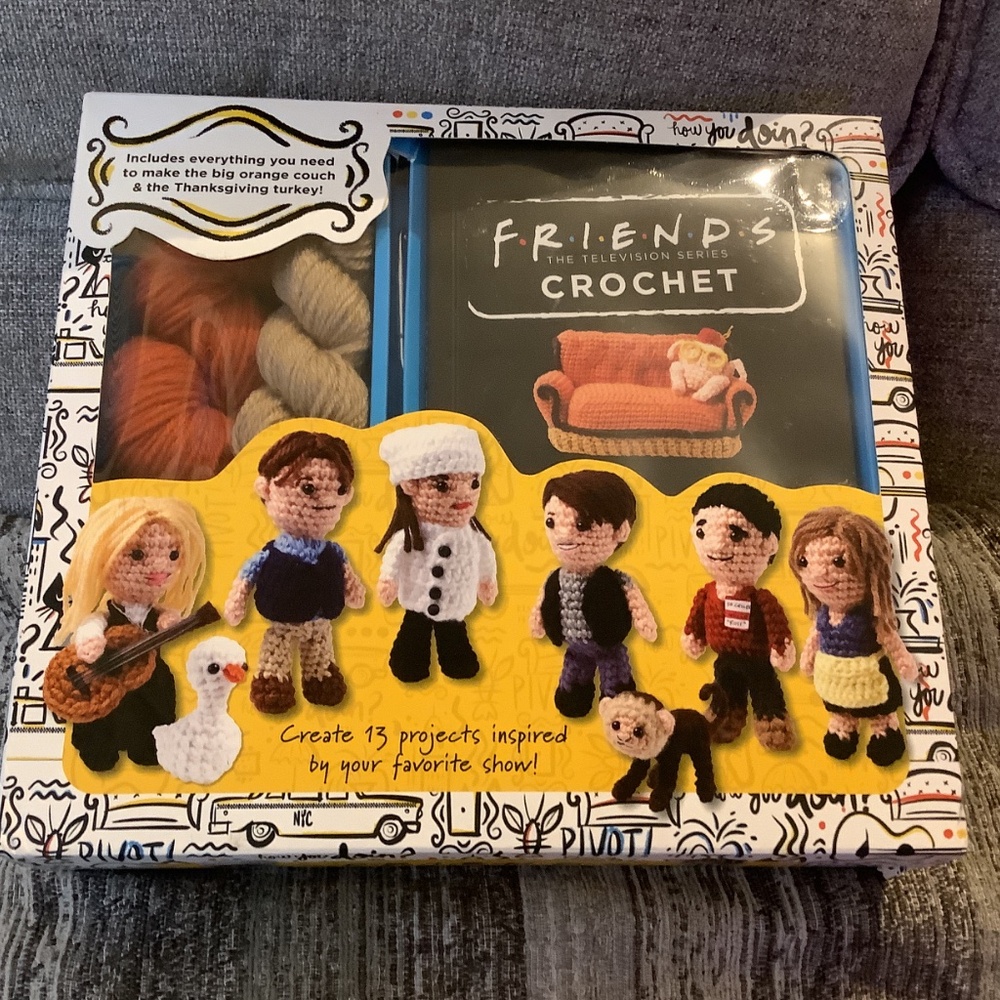 “Friends” Crochet Kit - Picture 4 of 6